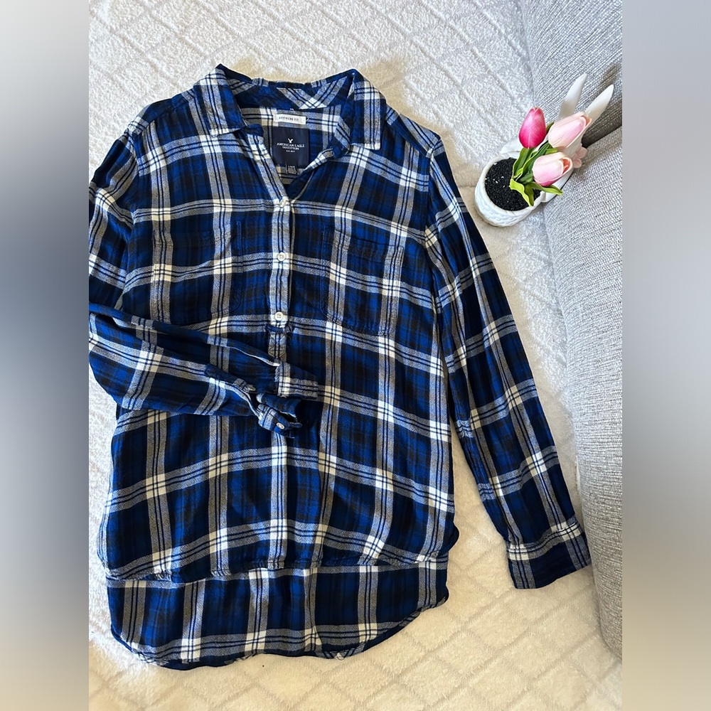 Women American Eagle Blue Black Boyfriend Plaid Shirt